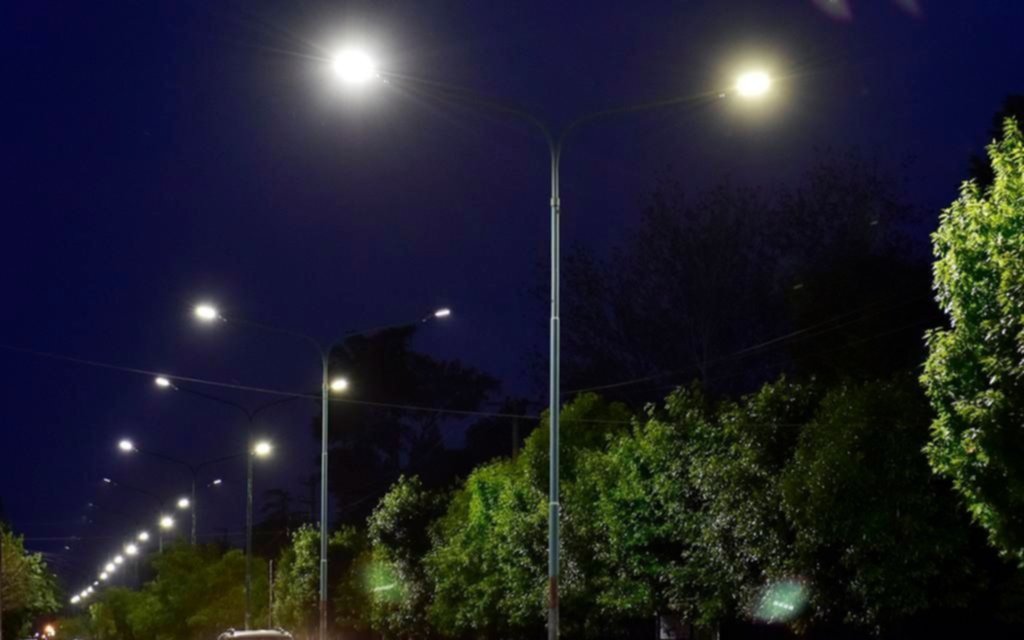 La Provincia le adjudicó un préstamo a La Plata para la compra de luces LED