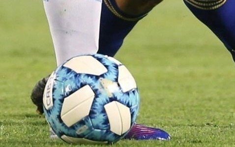 Cambaceres atento a la definición del certamen