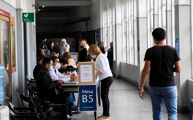 Apuran negociaciones para definir el tablero de la votación estudiantil