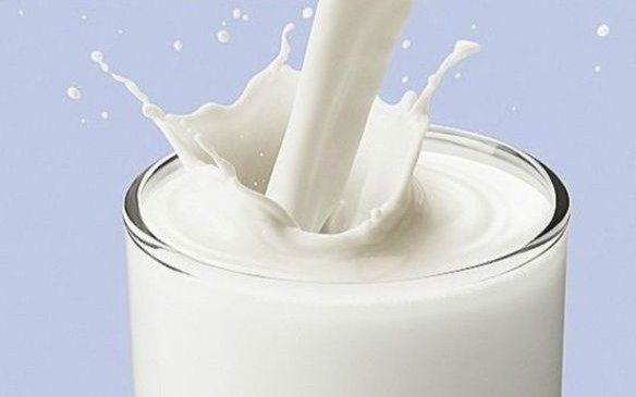 Finalizó una colecta de leche para comedores y merenderos de la Ciudad