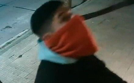 Ahora los “hombres araña” amenazan a quienes viven en los edificios de altura