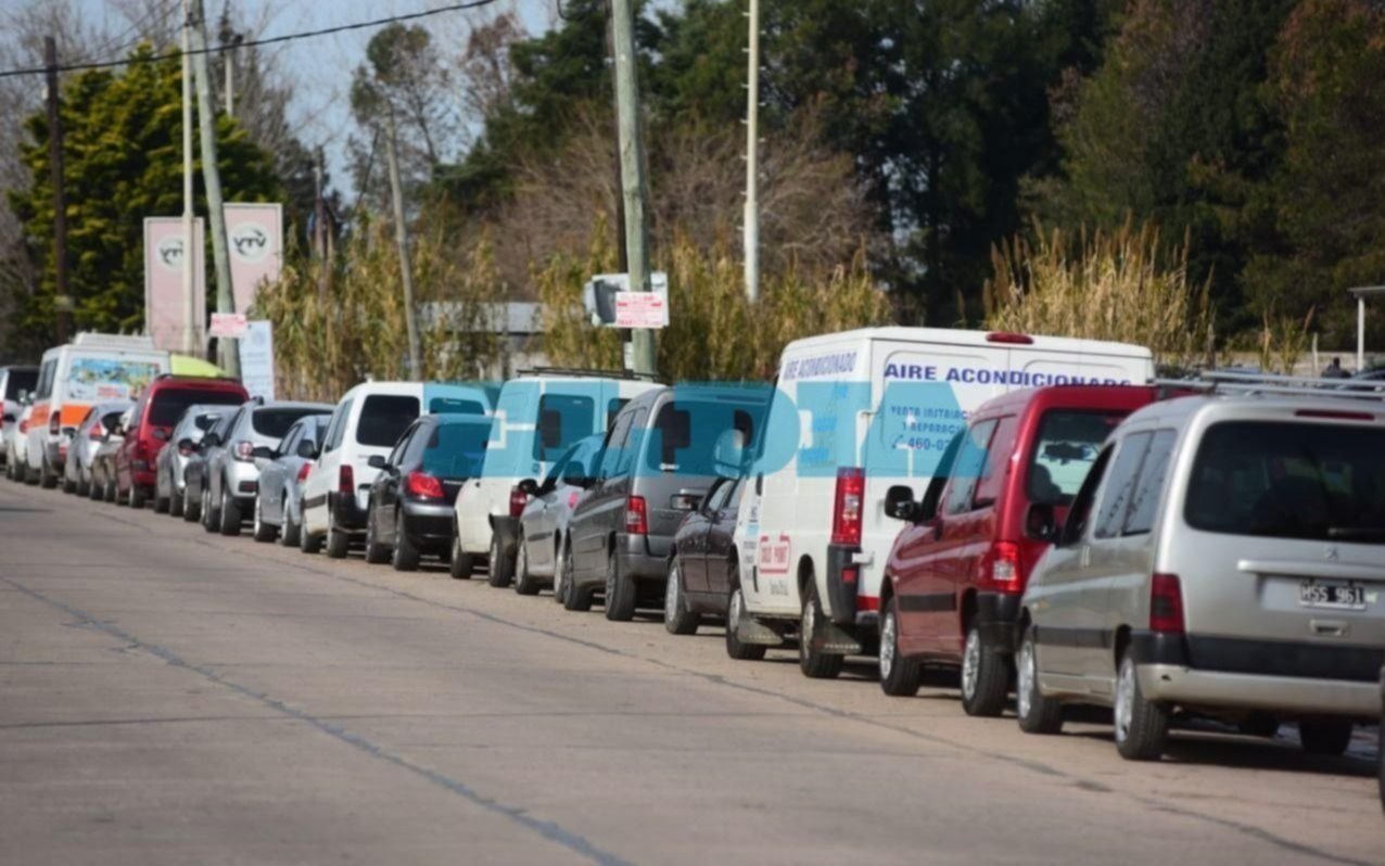 Es necesario tomar medidas para prevenir las colas eternas de la VTV
