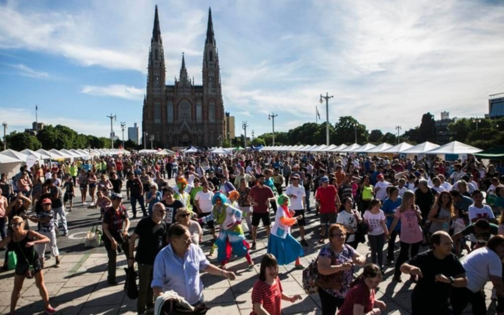 Nueva fecha para la Expo Feria del Voluntariado en la plaza Moreno
