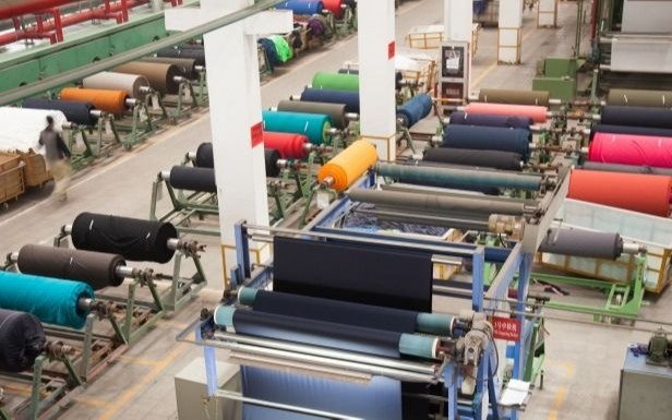 Acuerdo para congelar el valor de la ropa por 60 días con los textiles