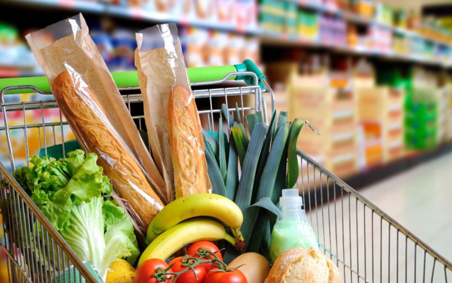 Economía sigue con las negociaciones para “congelar” precios de alimentos