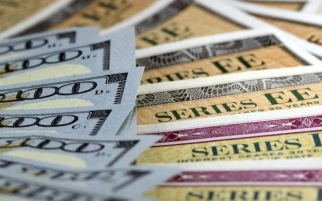 Economía sale a colocar cinco títulos en pesos a tasa fija