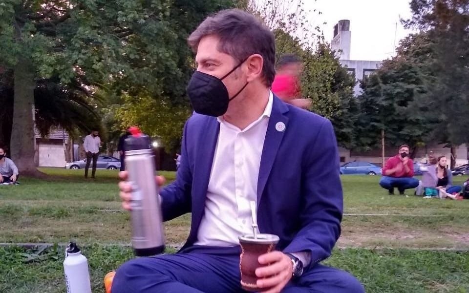 Kicillof: una mateada de campaña y lanzamiento del Operativo Sol