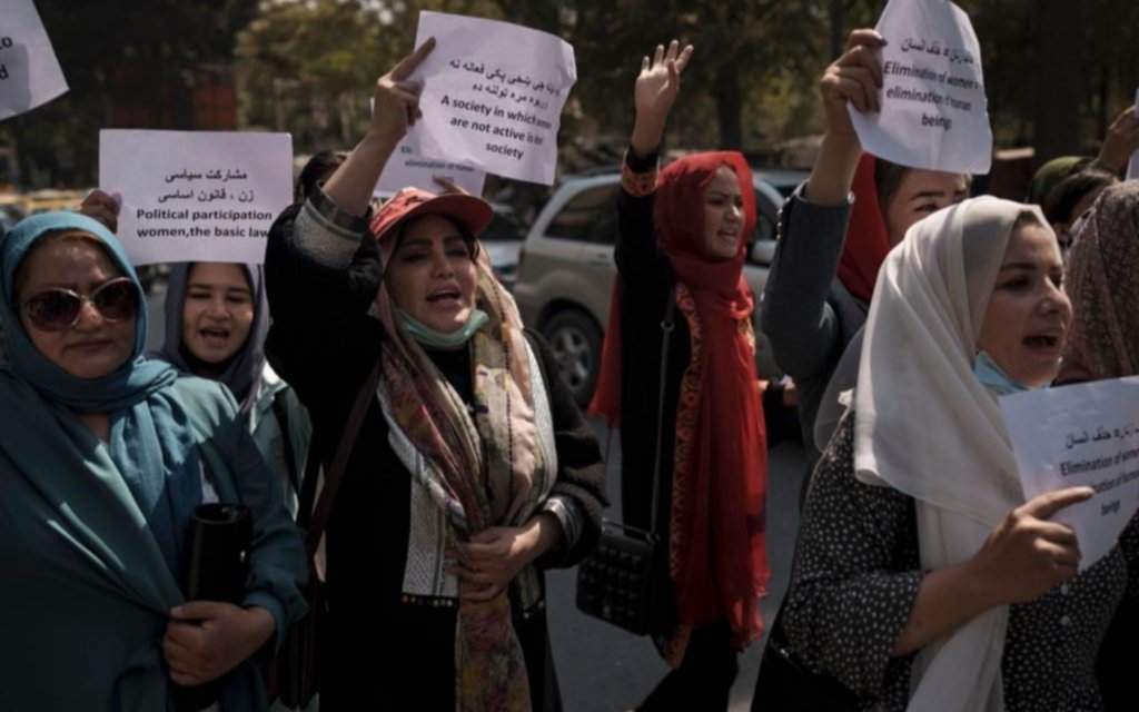 Las mujeres, cada vez más asfixiadas en Afganistán