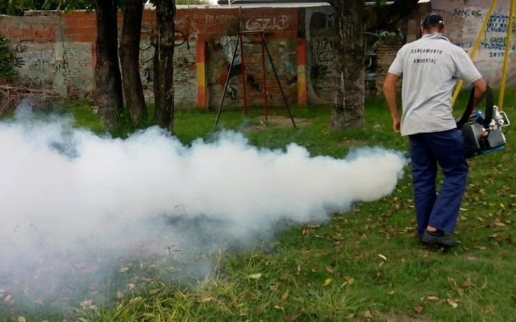 Operativo de fumigación en la República de los Niños