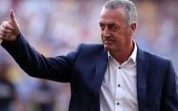 Alfaro dejó de ser el técnico de Ecuador