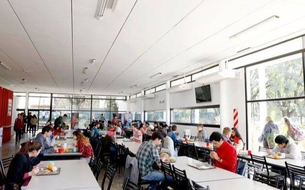 Vuelve mañana el comedor universitario en sus cuatro sedes y ofrece becas