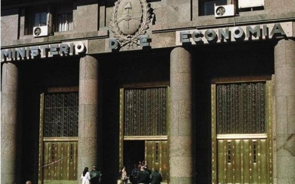 Las bombas fiscales se evitan con un Estado ordenado