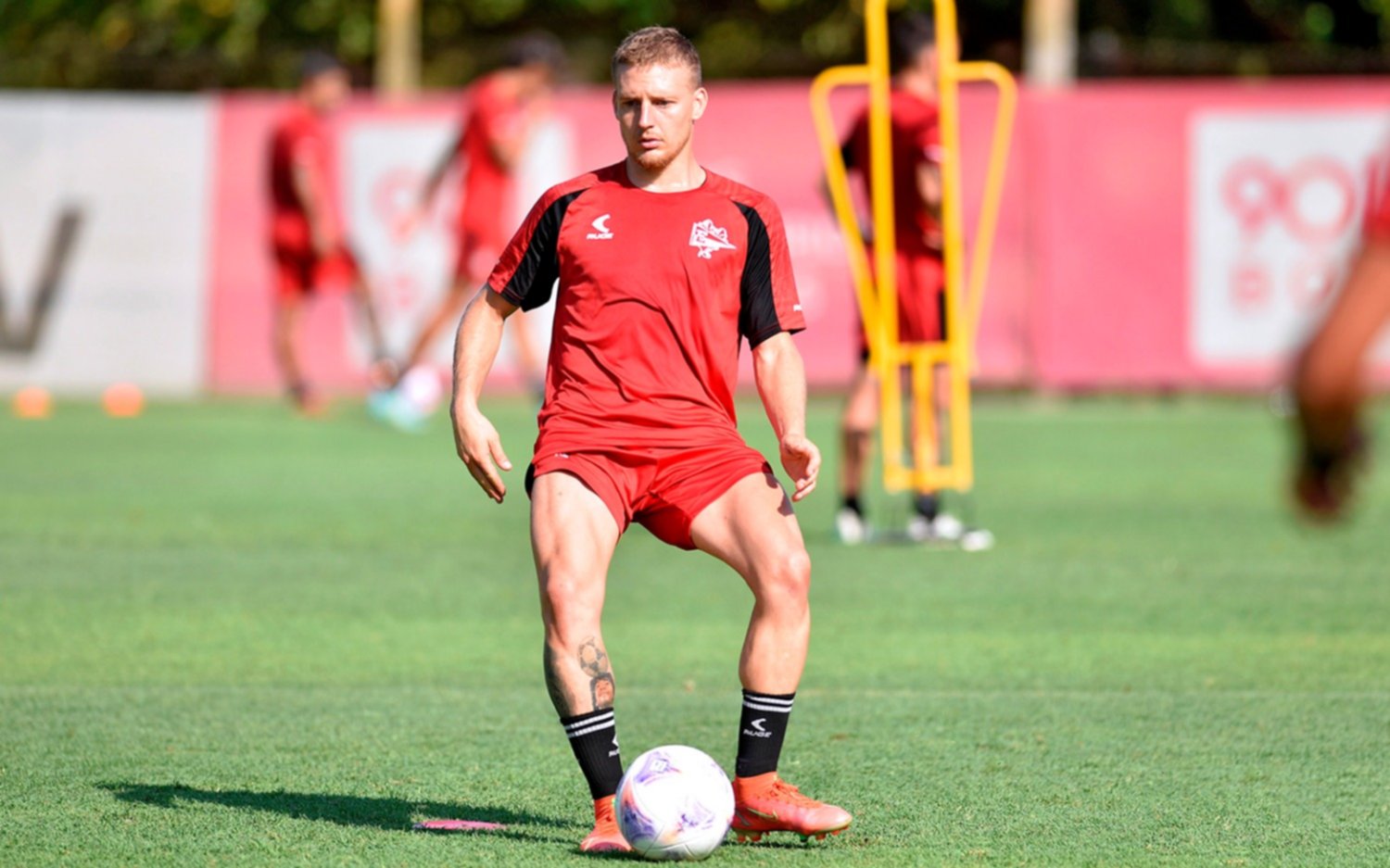 Primer capítulo: el Pincha de Domínguez debuta ante el Globo