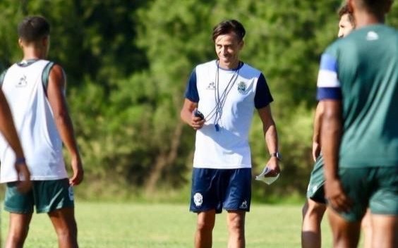 La reserva de Lobos visita a la Academia en el Tita