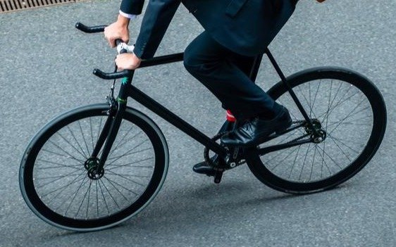 El país récord en venta de bicis que pedalea poco