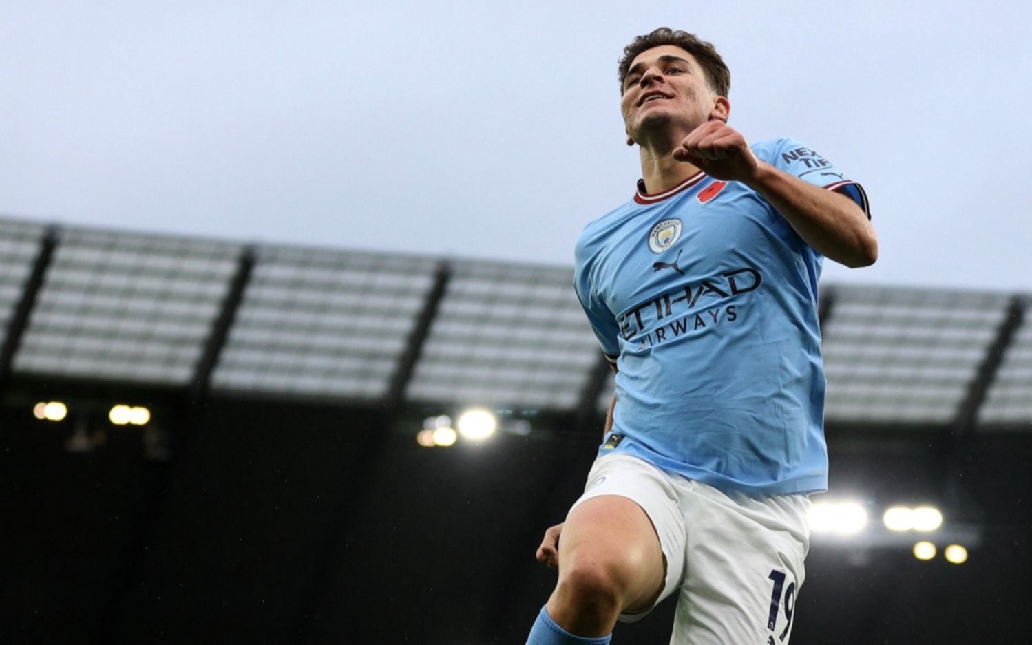 Julián sumó minutos en otro triunfo del City