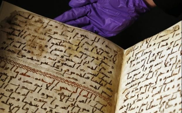 Irán ahorcó a dos hombres por profanar el Corán