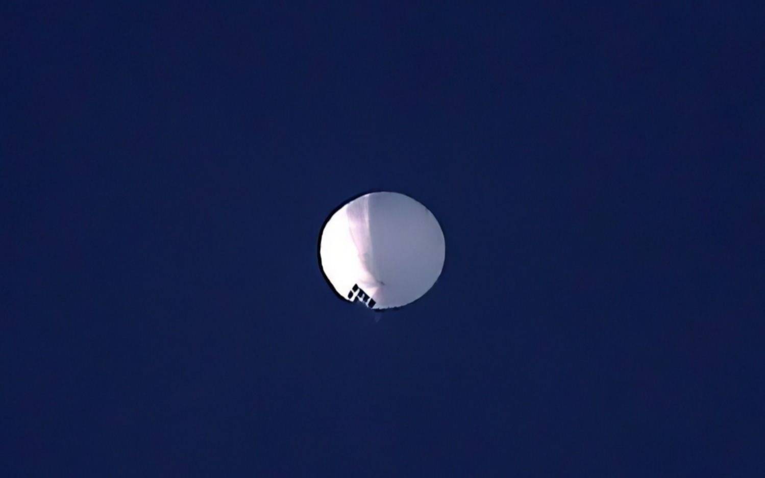 Otra vez un globo espía, ahora sobre Polonia
