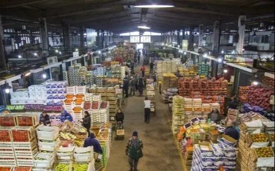 Alimentos importados y una Unidad de Control