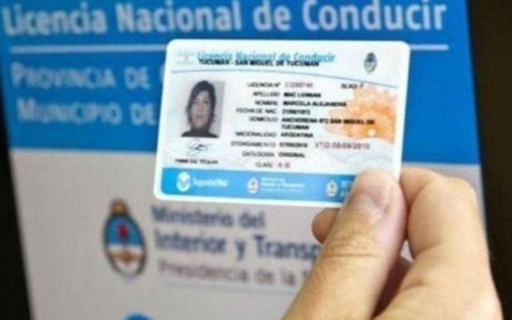 Los detalles del nuevo planteo que reaviva el debate por el pago de multas para sacar el carnet
