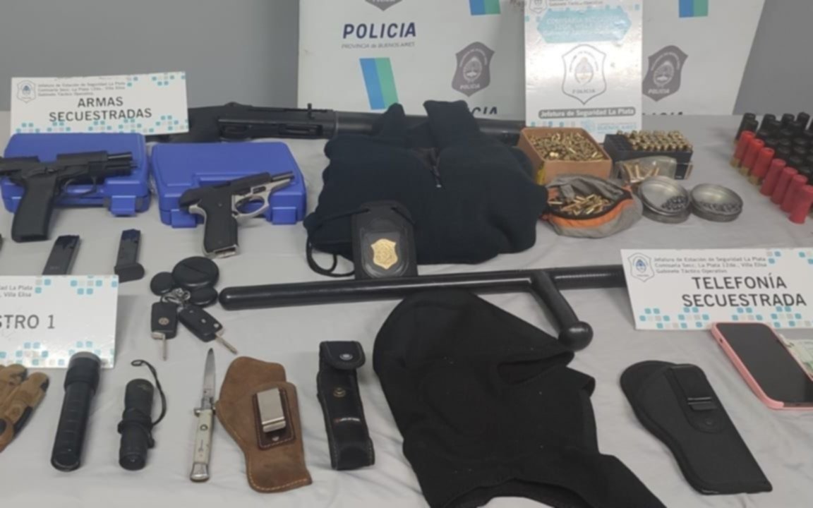 Se trasladaban en un BMW y portaban armas de guerra