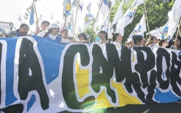 Militantes de La Cámpora movilizados en distintas zonas