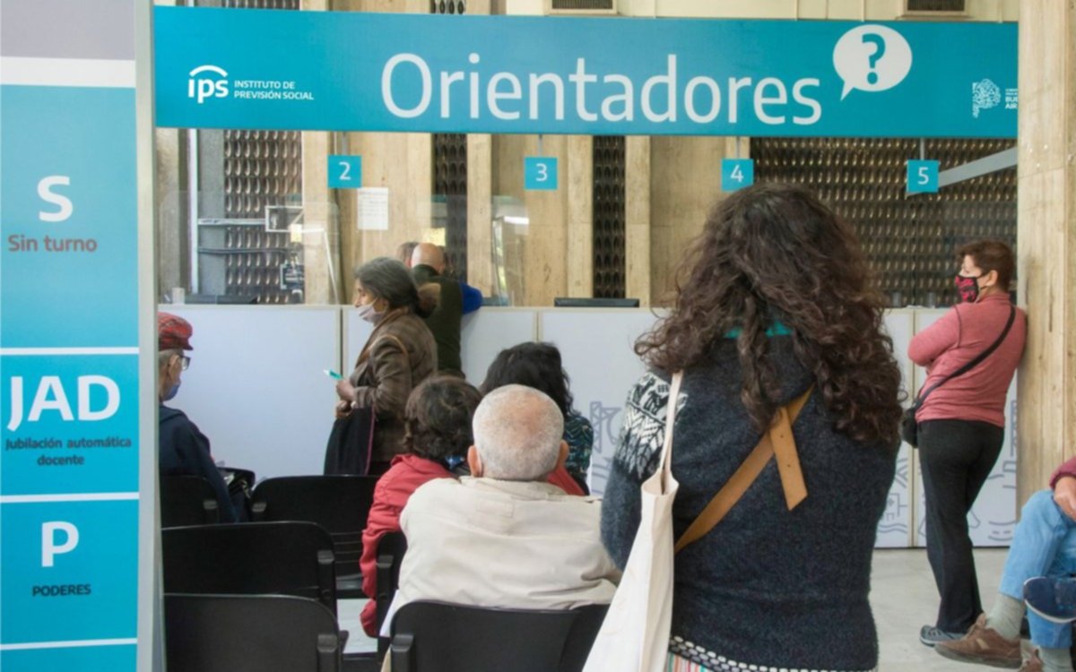 IPS paga todo junto: haberes y el medio aguinaldo