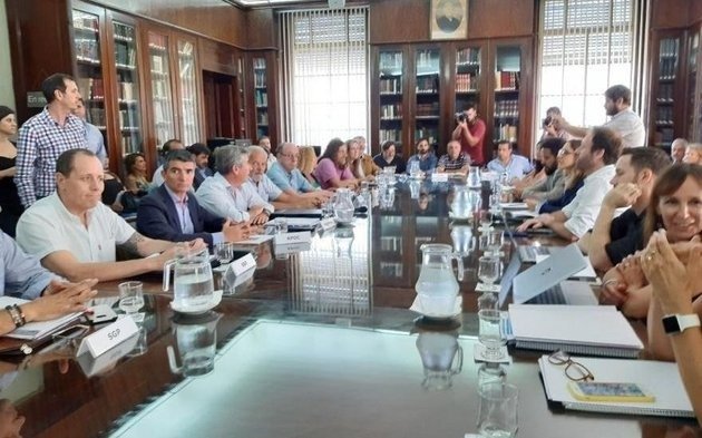 Estatales plantearon sus reclamos en paritarias pero no hubo oferta