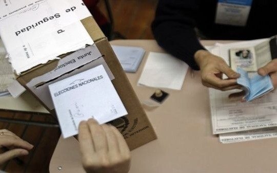 Impugnación y encuestas en la campaña porteña