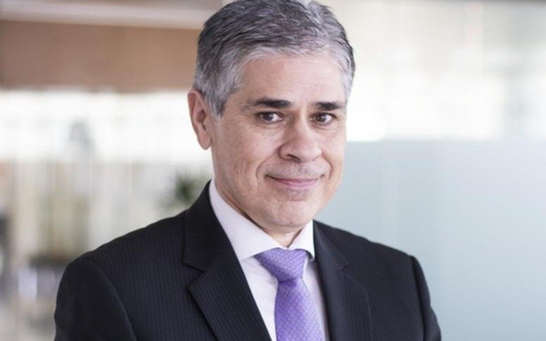 El presidente de YPF se metió en la campaña y advirtió sobre el gasoducto