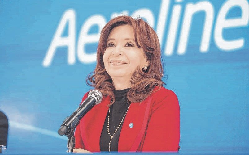 Cristina en la campaña: dosificar su presencia para apuntalar a Massa