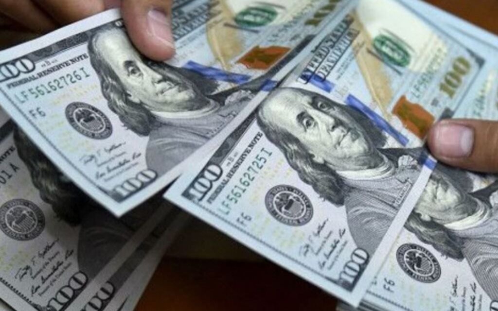 El blue no encuentra techo y quedó en $529 en un mercado casi cerrado