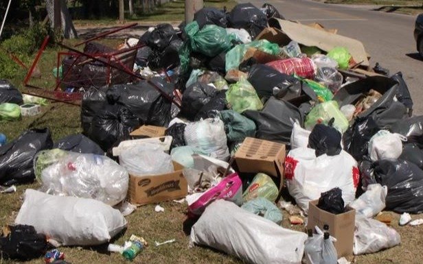 Hay reclamos vecinales por los basurales a cielo abierto en la Región