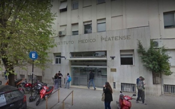Denuncian brutal agresión de una paciente a dos enfermeras en una clínica de La Plata