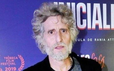 La primera película de Peretti como director busca su elenco en internet