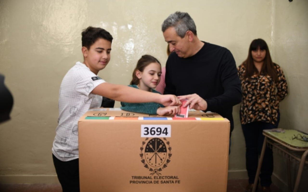 Elecciones 2023.- En Rosario fue reelecto el intendente Javkin