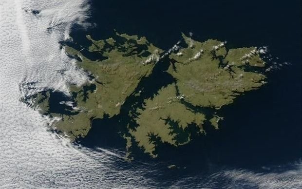 Por las Malvinas, nueva polémica con libertarios