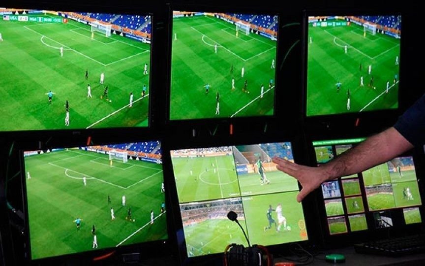 El VAR selló la igualdad del Rojo con Instituto