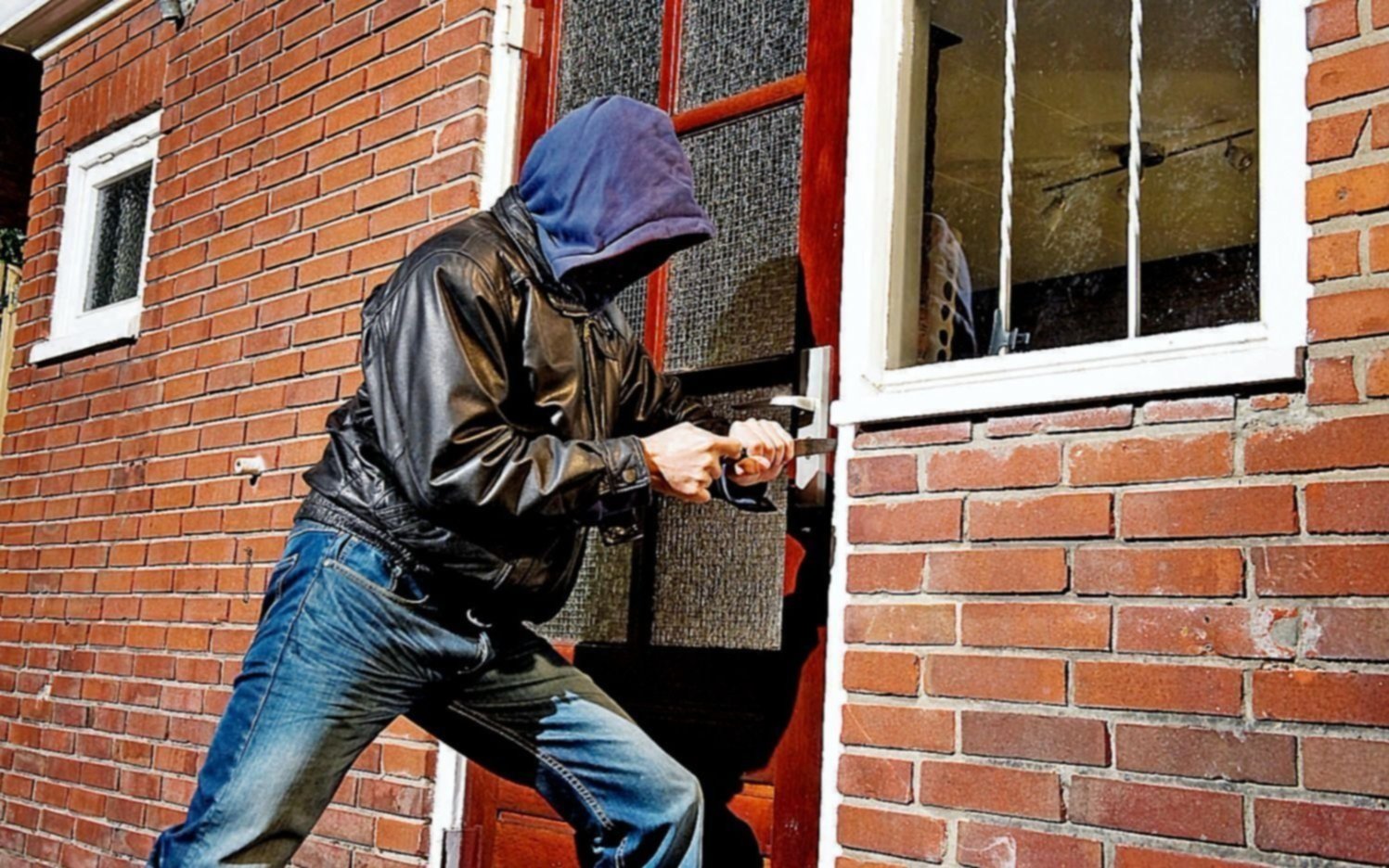 Asaltaron a un abogado en su vivienda del barrio Savoia