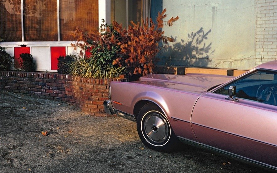 Eggleston, pionero de la fotografía en color y de los detalles cotidianos