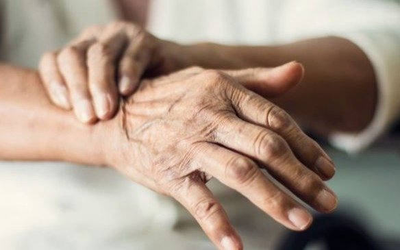 Sería posible detectar el Parkinson 30 años antes