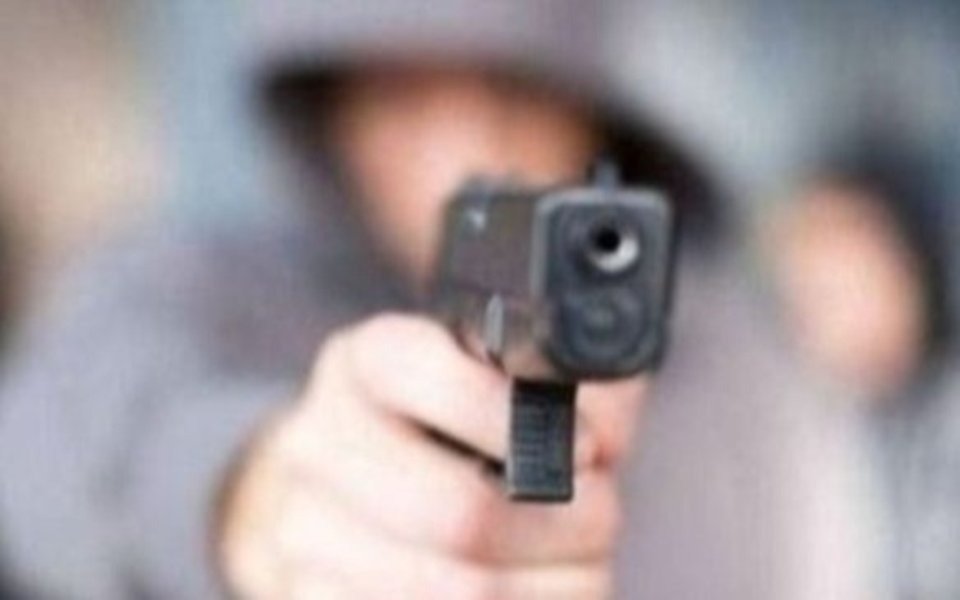 Millonario golpe en una propiedad de Arturo Seguí