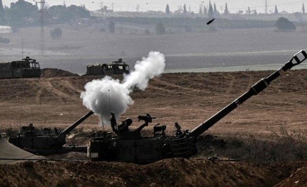 Israel avanza sobre Gaza y descarta un alto el fuego
