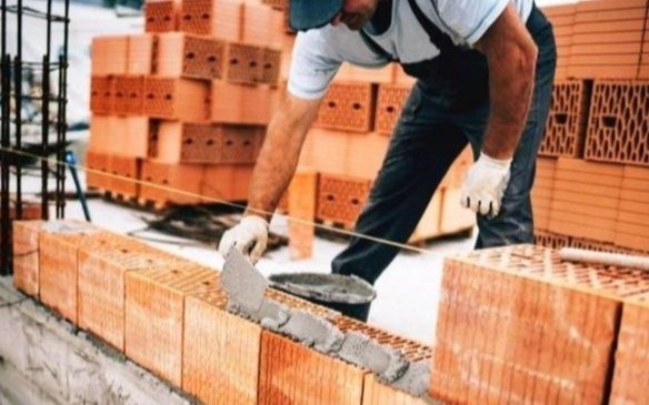 La industria y la construcción suman otro mes con números negativos