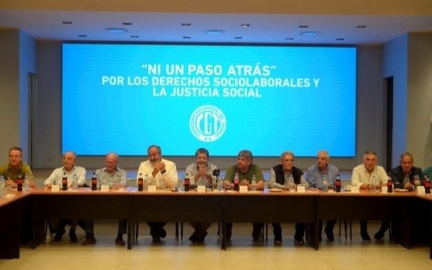 La CGT sale a la calle pero, por ahora, descarta un paro general
