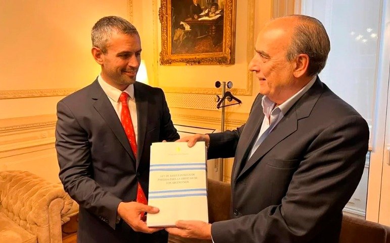 La ley ómnibus de Milei: audaz propuesta de reforma del Estado, con fuerte impacto