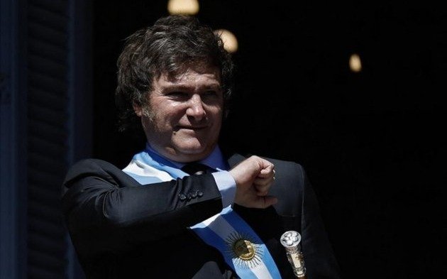 El Presidente envía al Senado el pliego de siete embajadores políticos