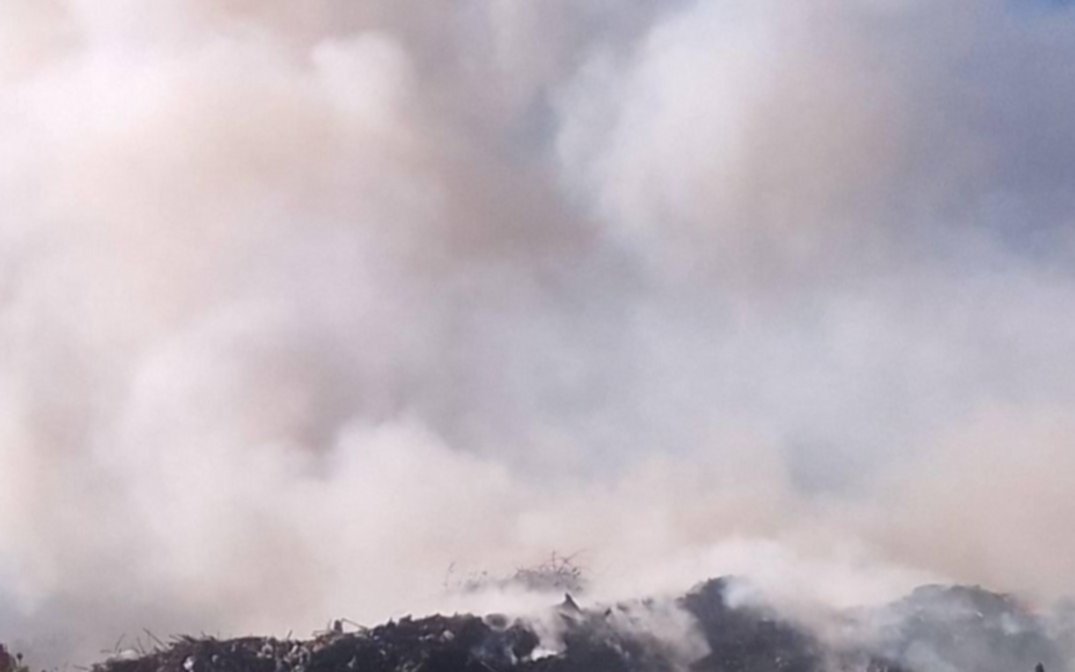 En el barrio La Cumbre “no se veía nada” a causa de un incendio en un campo