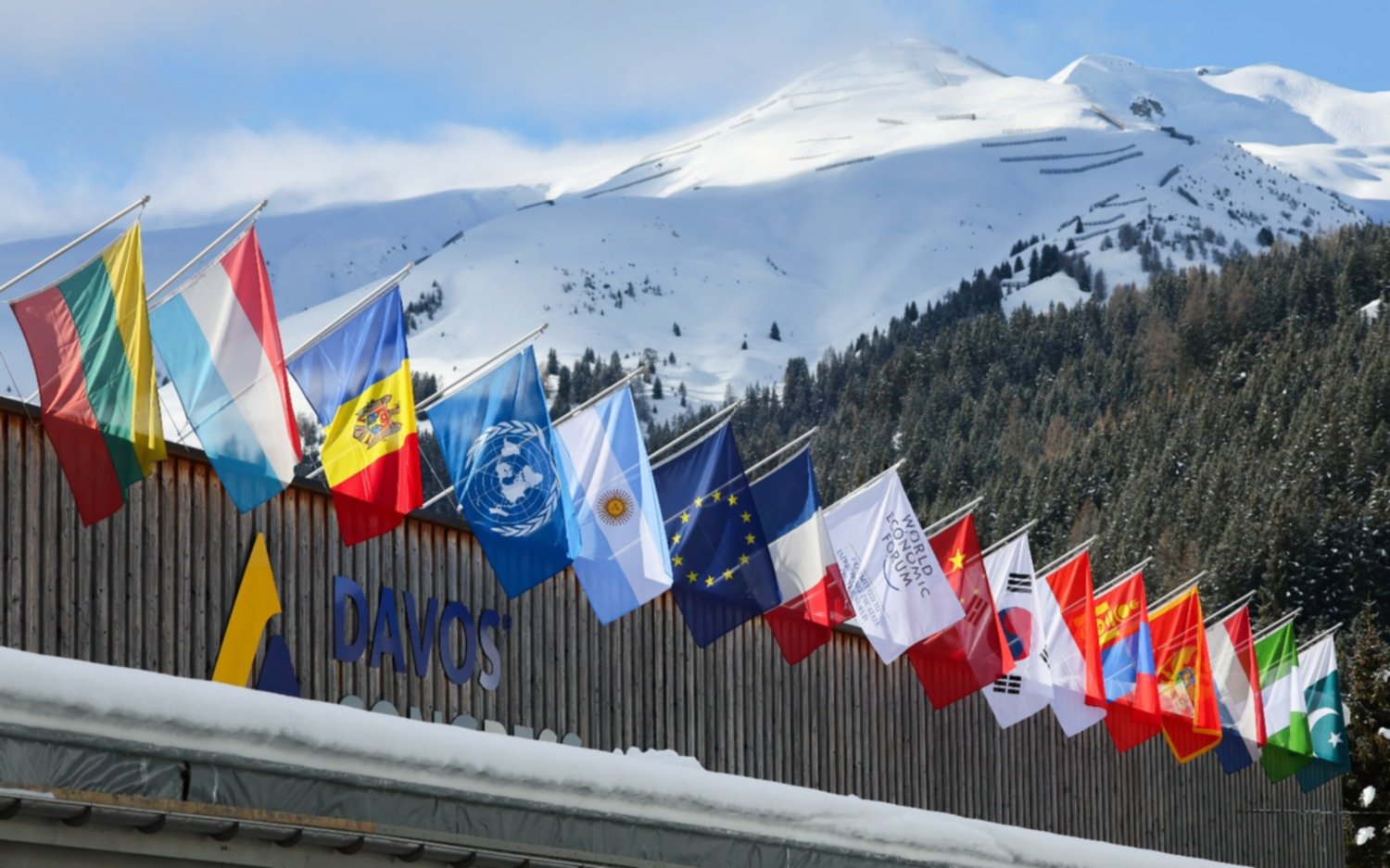 Milei se estrena en Davos tras intrigar al mundo con su plan libertario