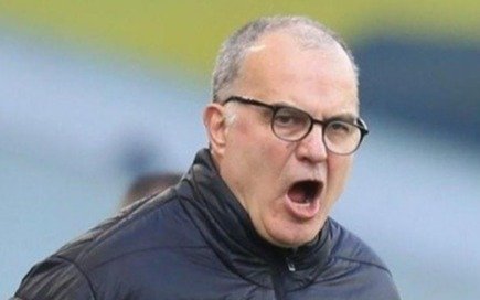 El Uruguay de Bielsa ganaba 3-1 y perdió 4-3